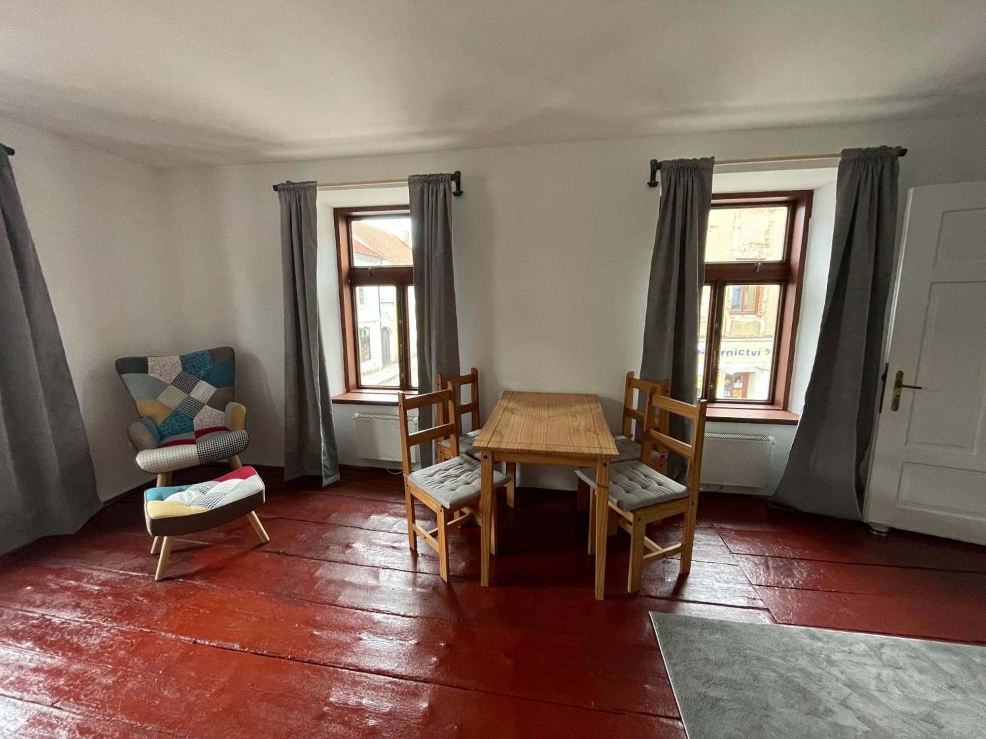 Apartman U Spinaru Тршешть Экстерьер фото