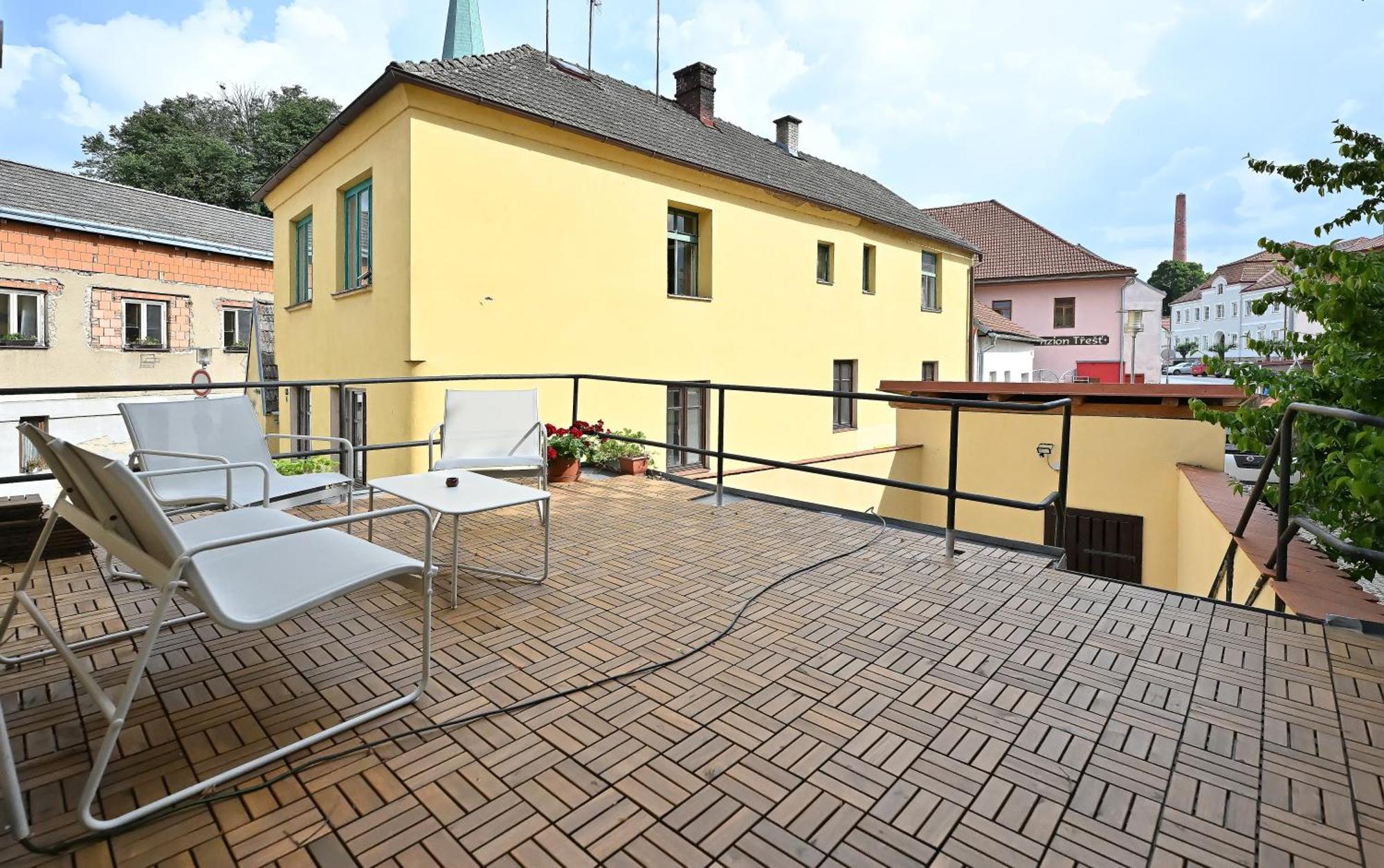 Apartman U Spinaru Тршешть Экстерьер фото